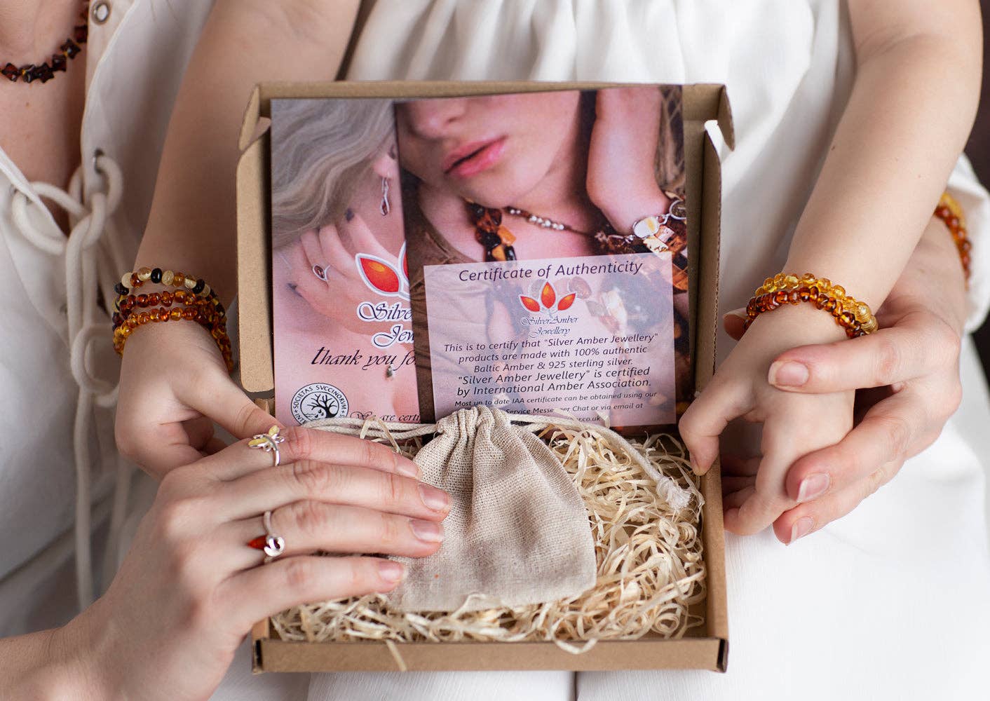 SilverAmber Jewellery - 925 Sterling Silver & Baltic Amber Modern Heart Studs Earrings - GL169