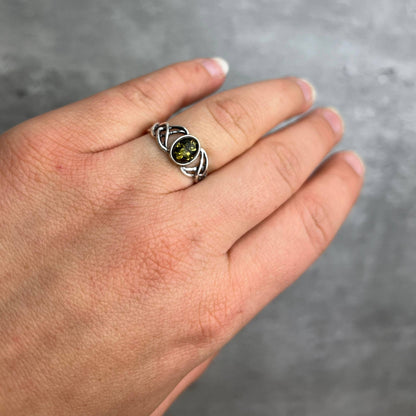 SilverAmber Jewellery - 925 Sterling Silver & Baltic Amber Celtic Ring - 7482
