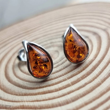 SilverAmber Jewellery - 925 Sterling Silver & Baltic Amber Modern Teardrop Studs Earrings - G029S