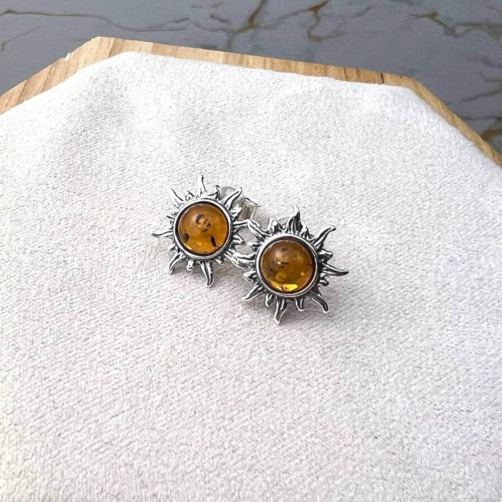 Sterling Silver Baltic Amber Sun Stud Earrings – Solar Design Earrings (Cognac, Green or Yellow)