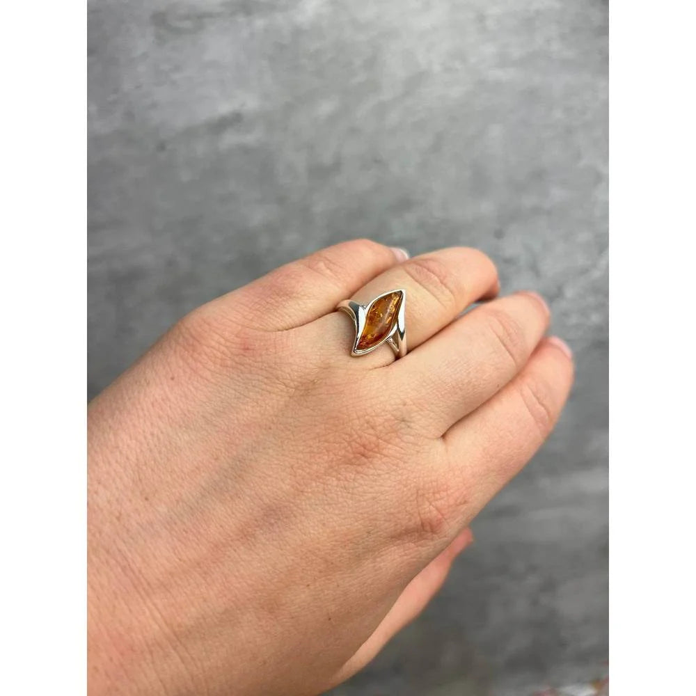 Sterling Silver Leaf Amber Ring – Genuine Baltic Amber Adjustable Nature-Inspired Ring