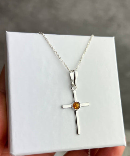 SilverAmber Jewellery - 925 Sterling Silver & Genuine Baltic Amber Classic Cross Pendant - 1987